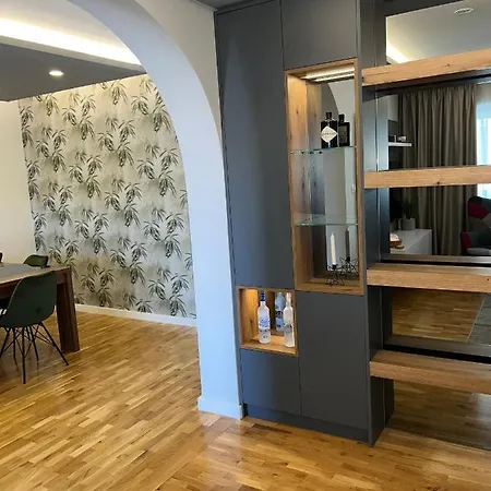 Dzepeto Apartman *